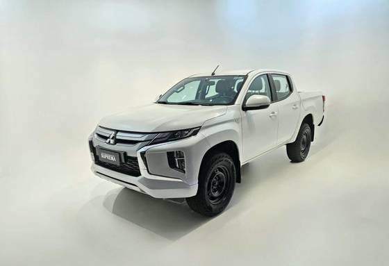 MITSUBISHI L200 TRITON 2.4 16V TURBO DIESEL SPORT GLS CD 4P 4X4 AUTOMÁTICO